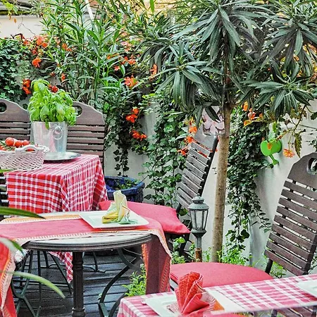 Hotel Garni Hotel Drei Lilien