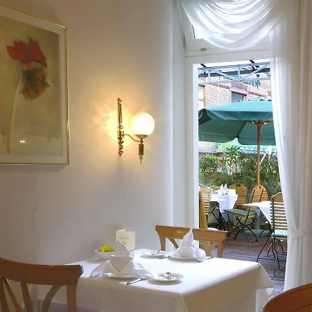 Garni Hotel Drei Lilien 3* Wiesbaden
