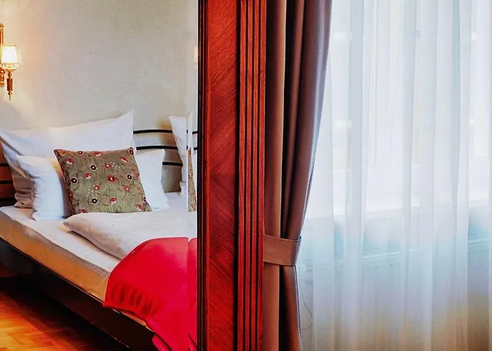 Garni Hotel Drei Lilien Hotel 3*