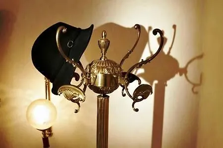 Garni Hotel Drei Lilien Hotel Wiesbaden